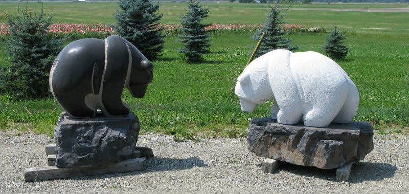 Two Bears sculpture 